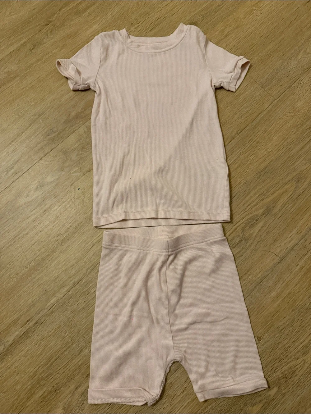 Old Navy Girls Light Pink Ribbed Short Sleeve Pajama Set